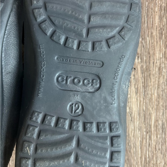 Crocs Flip Flops Men's 12 Black Gray Thong Sandals Pool Beach Casual Comfort - Picture 8 of 11